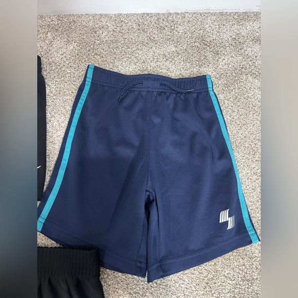 Lot of 4T athletic shorts basketball shorts Nike black blue toddler boy - Picture 2 of 6